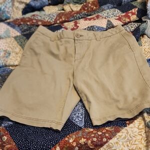 BCG Bermuda Beige Shorts